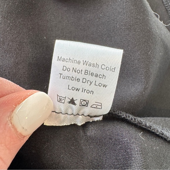 NWT Tuckernuck Black Mod Ellie Dress Large - Picture 11 of 11